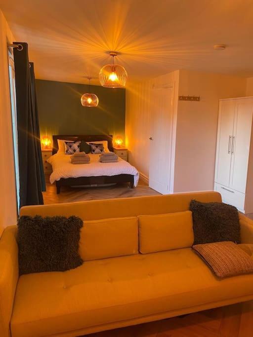 Cozy Cabin With Modern Comforts Wootton  ภายนอก รูปภาพ
